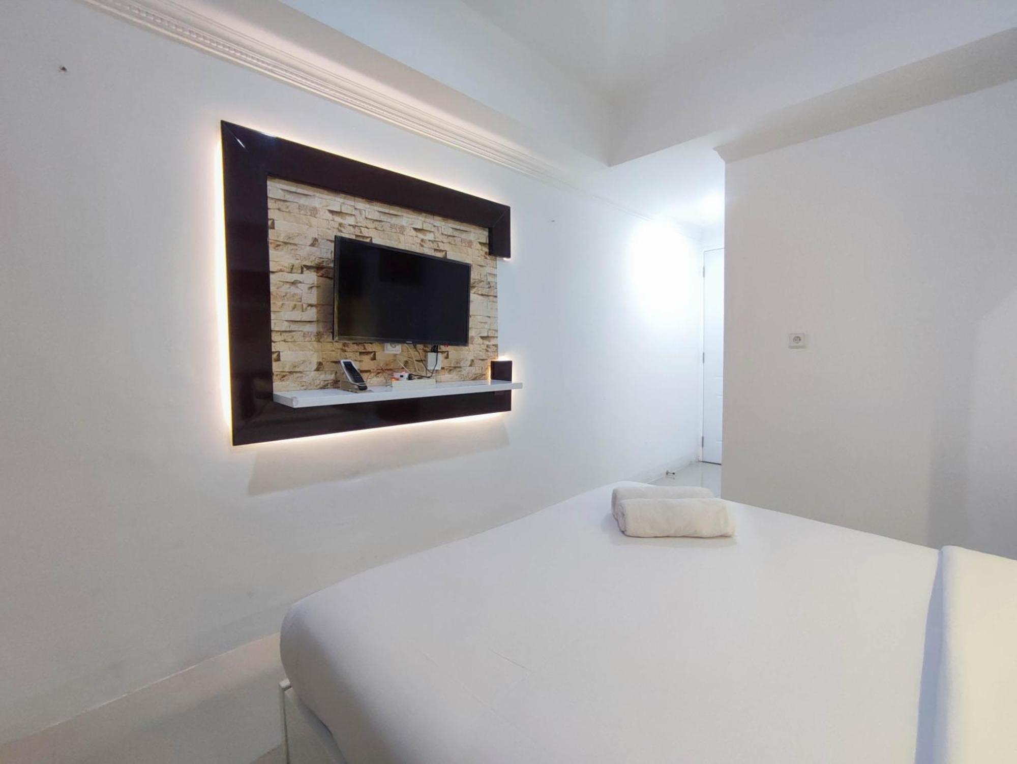 Simple And Homey At Paltrow By Travelio *